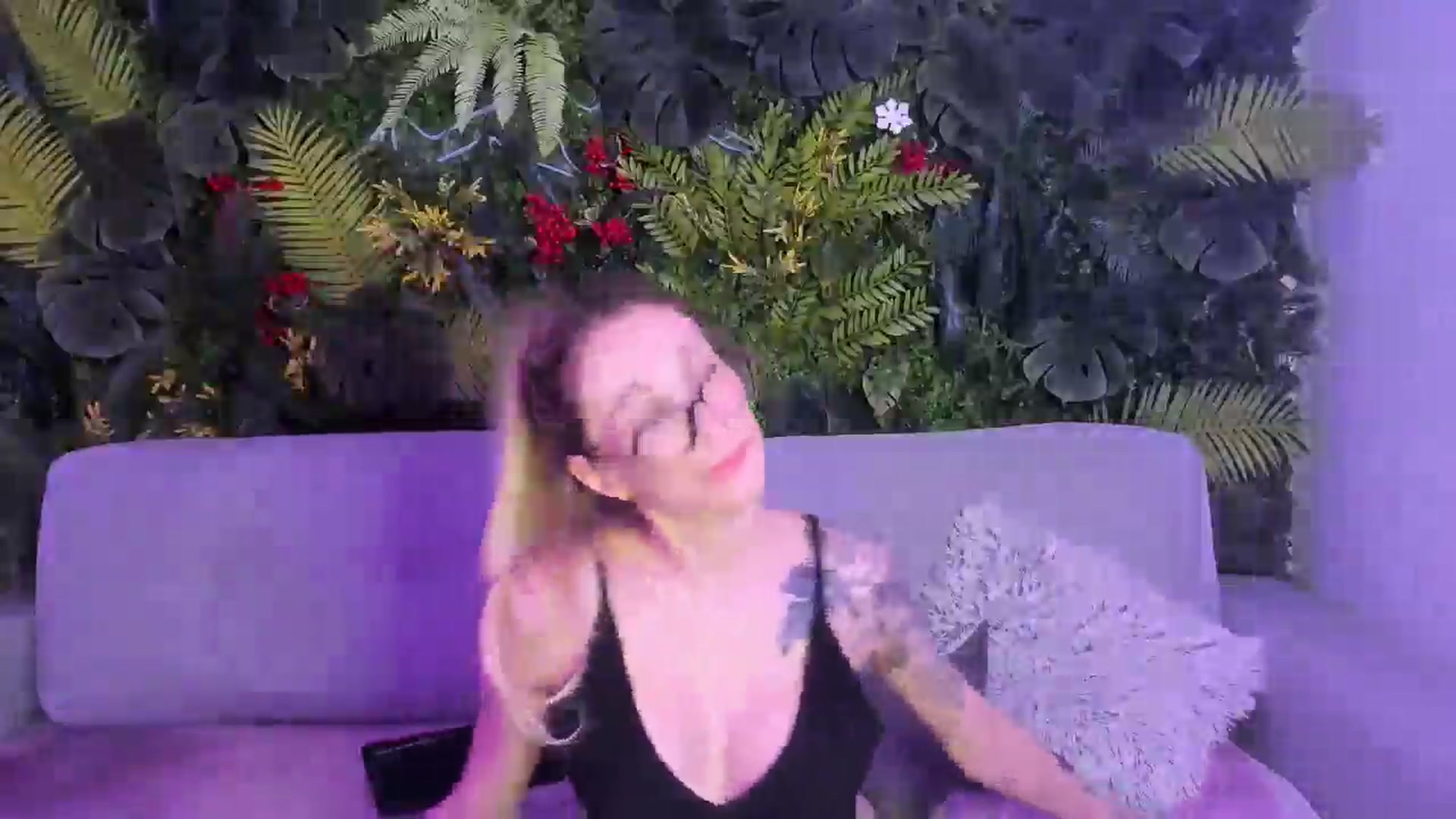 Horny_Blond video thumbnail