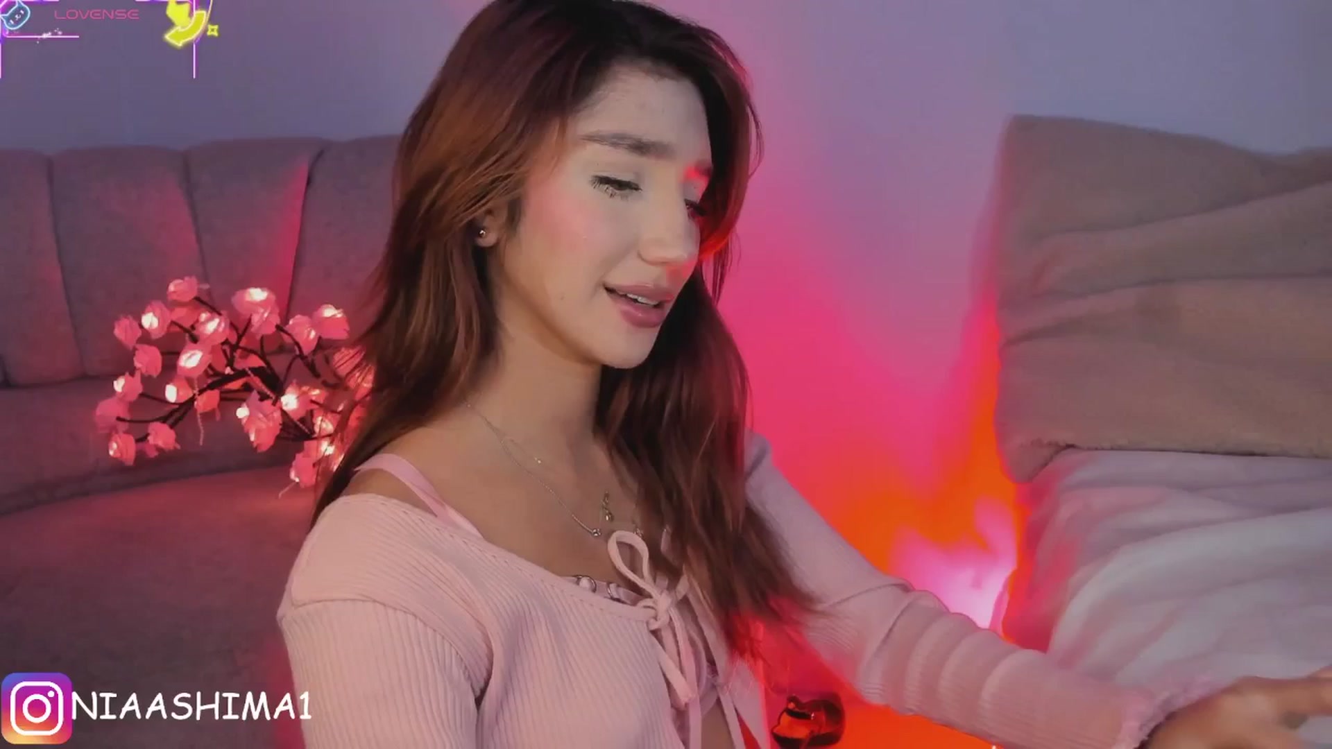 NiaVelvet video thumbnail