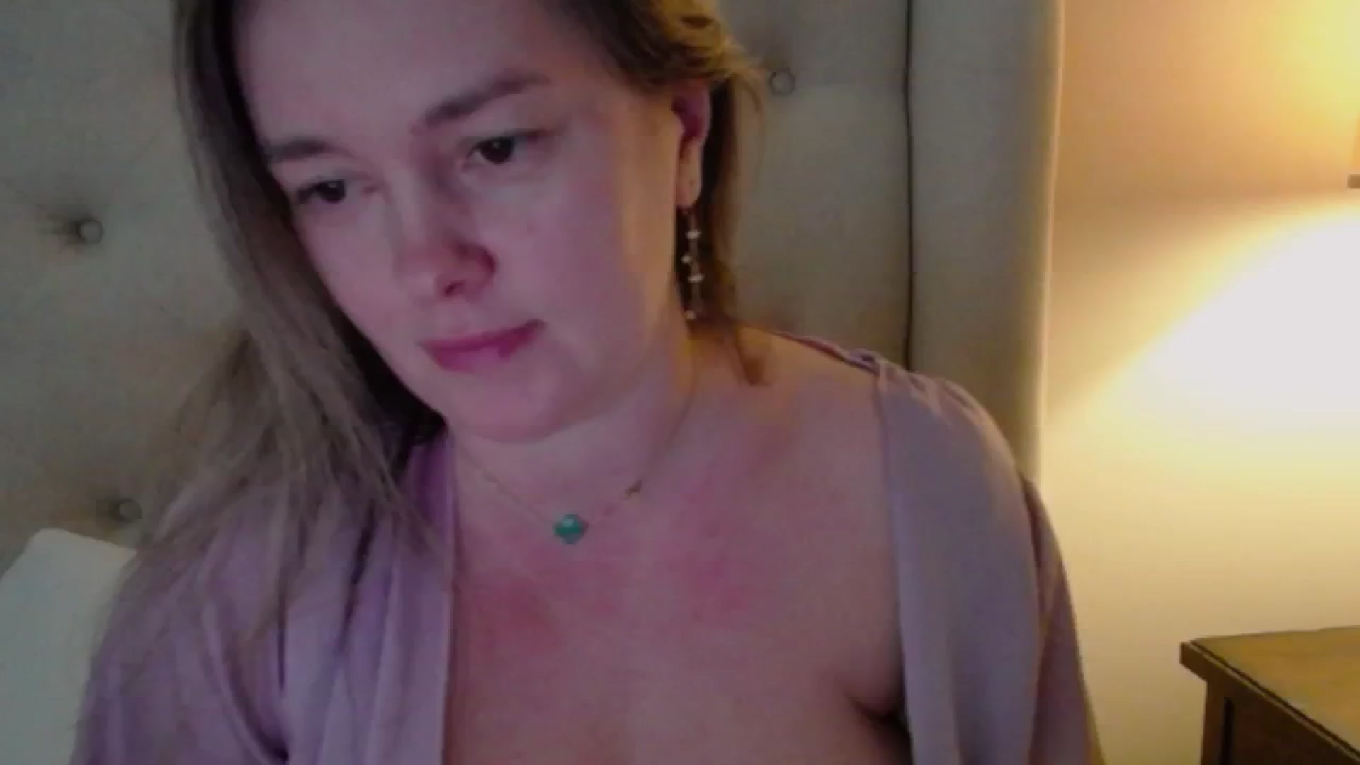 J0llye video thumbnail
