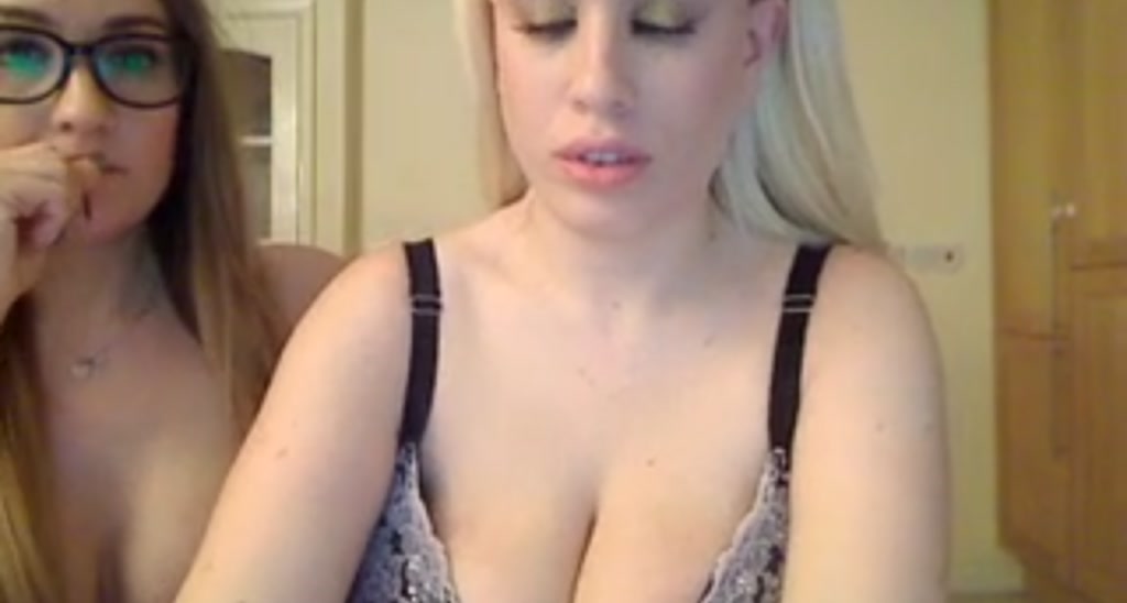 HollyWould_x video thumbnail