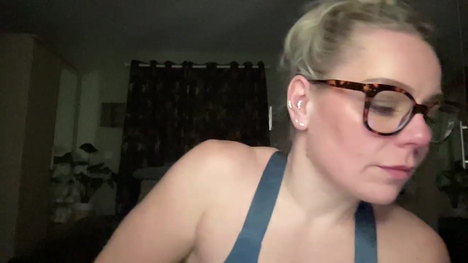 LaraLaughs video thumbnail