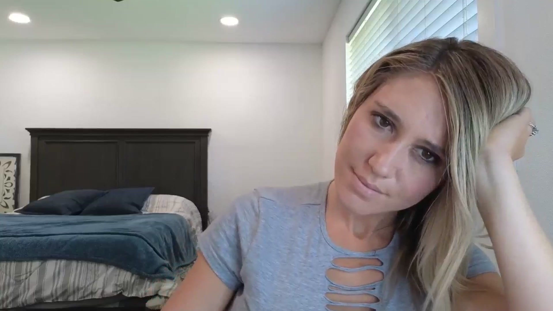blond_milf video thumbnail