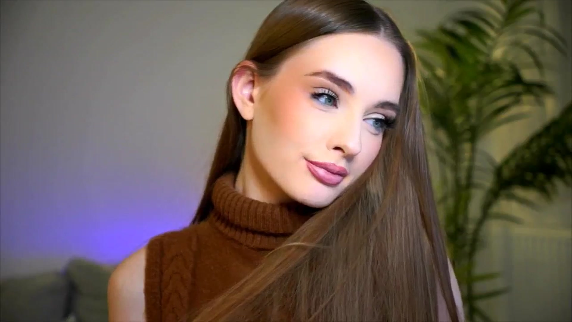 petitegonwild video thumbnail