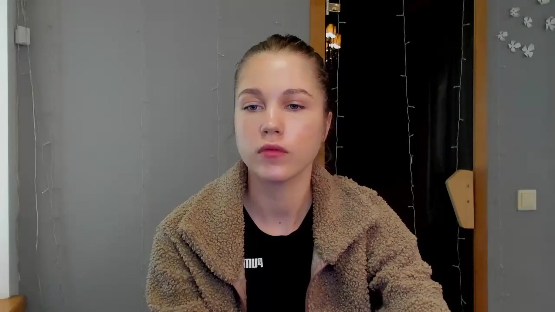 Kate_Lewiss video thumbnail