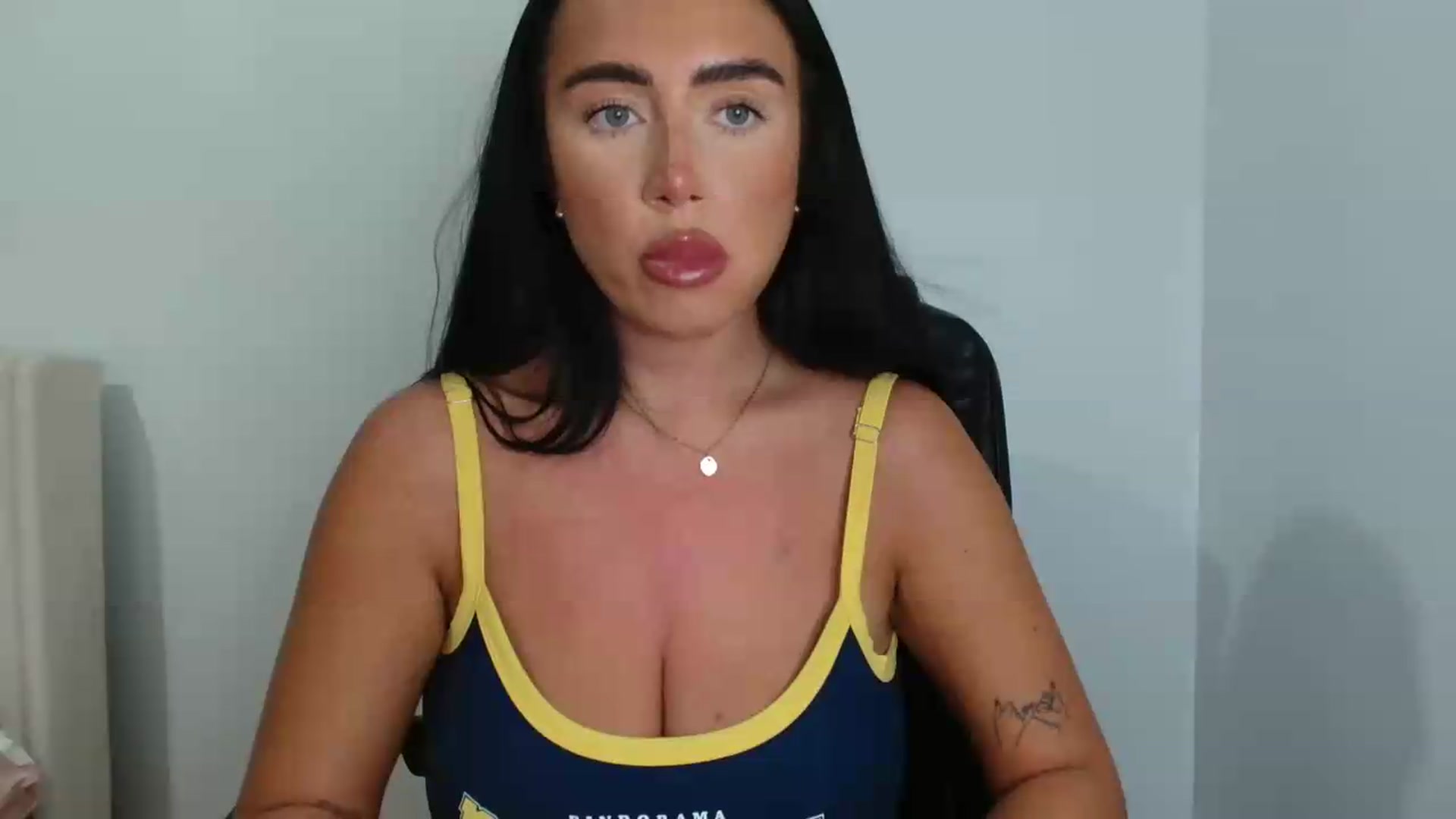 ElleBloom video thumbnail