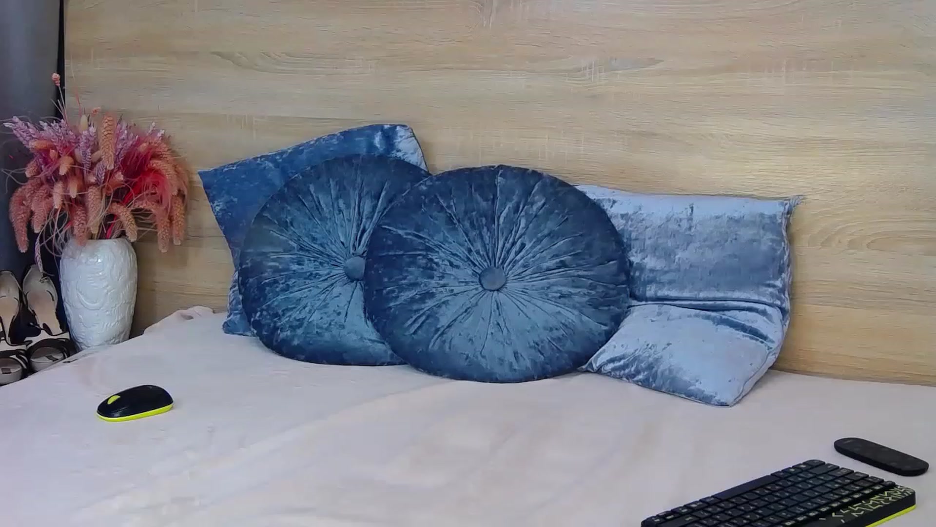 Floured video thumbnail