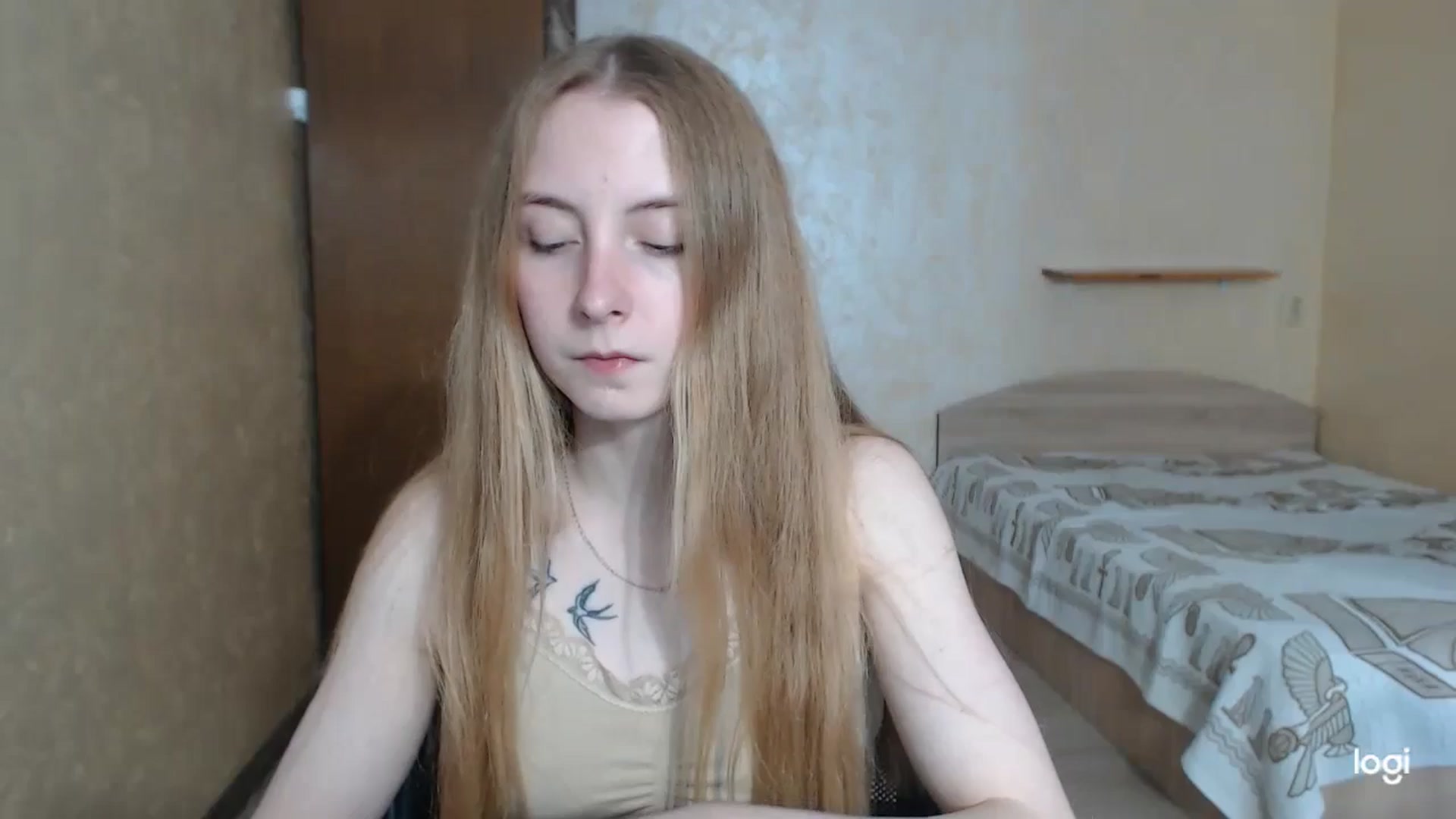 LilCutie video thumbnail