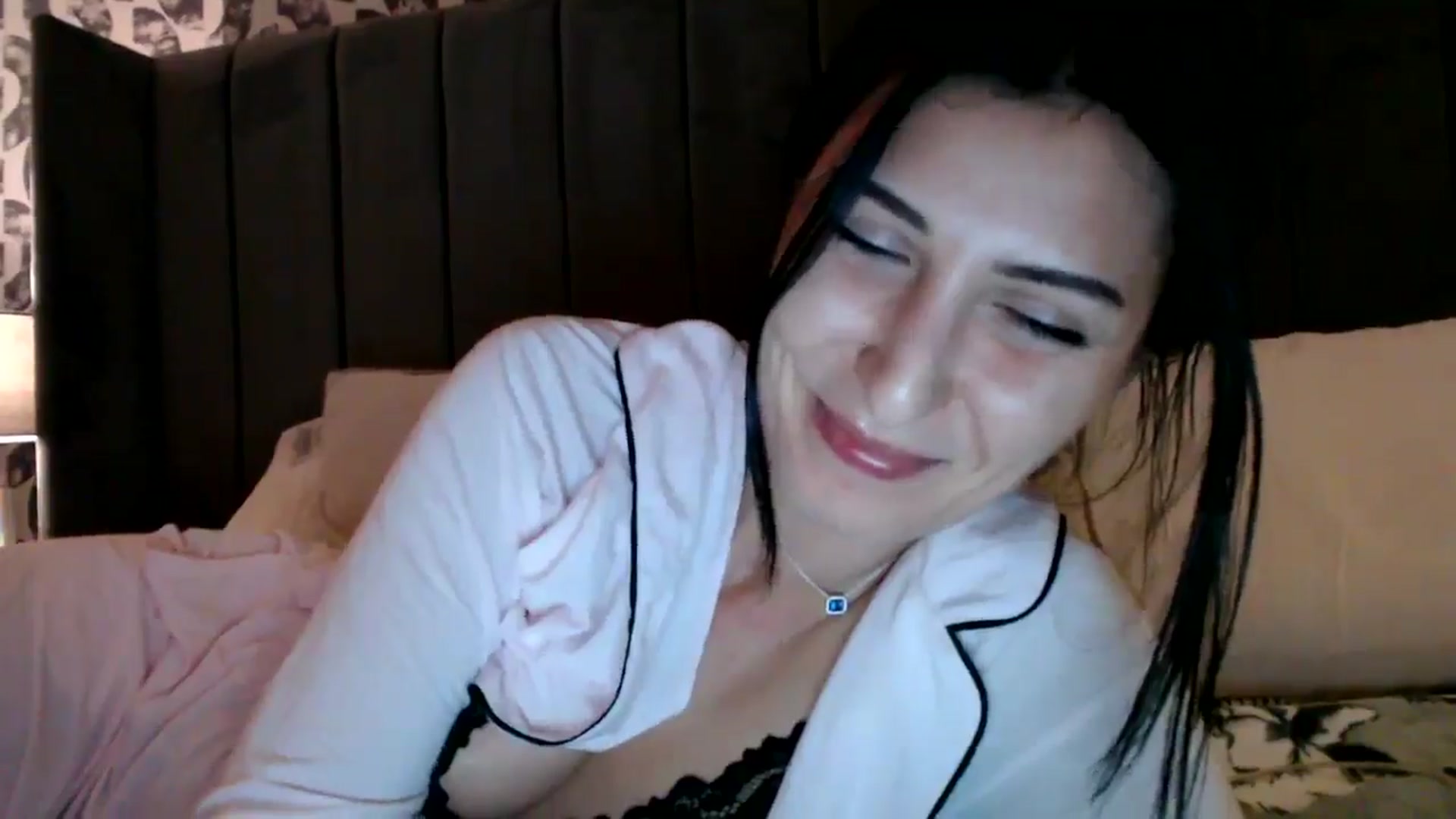 Yara_77 video thumbnail