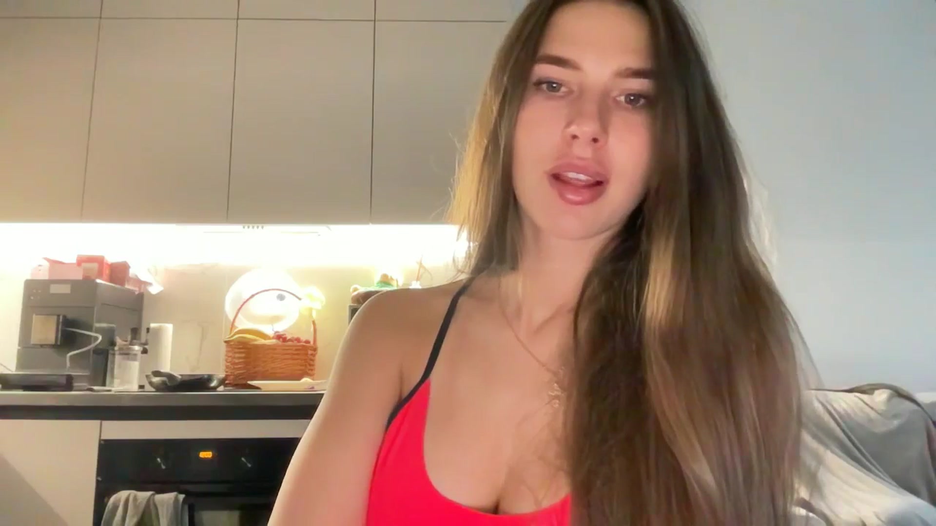 kissfreeze video thumbnail