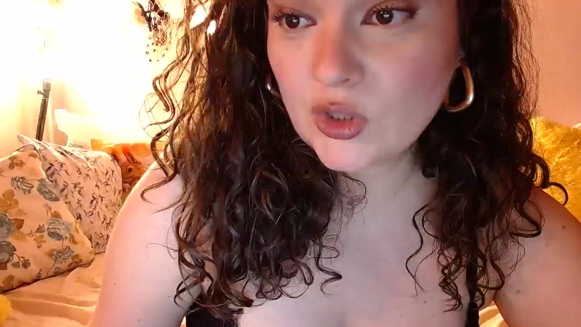 YourHoneyMary video thumbnail