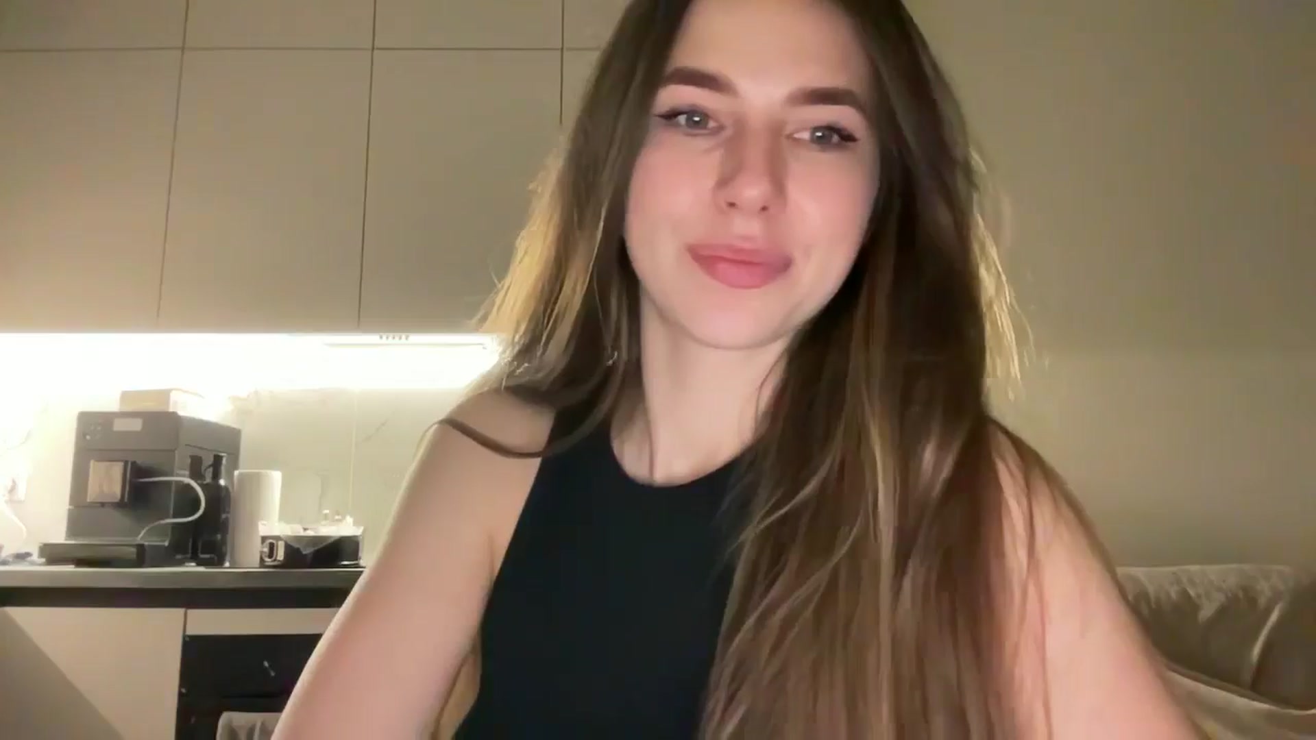 kissfreeze video thumbnail