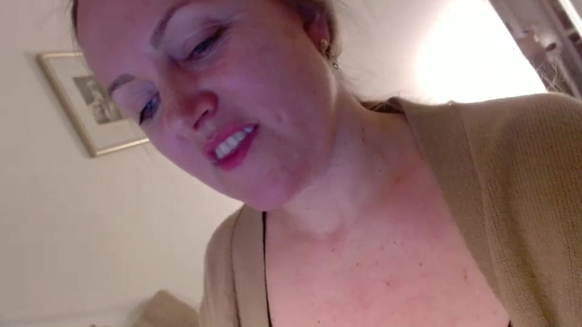 JustLily video thumbnail