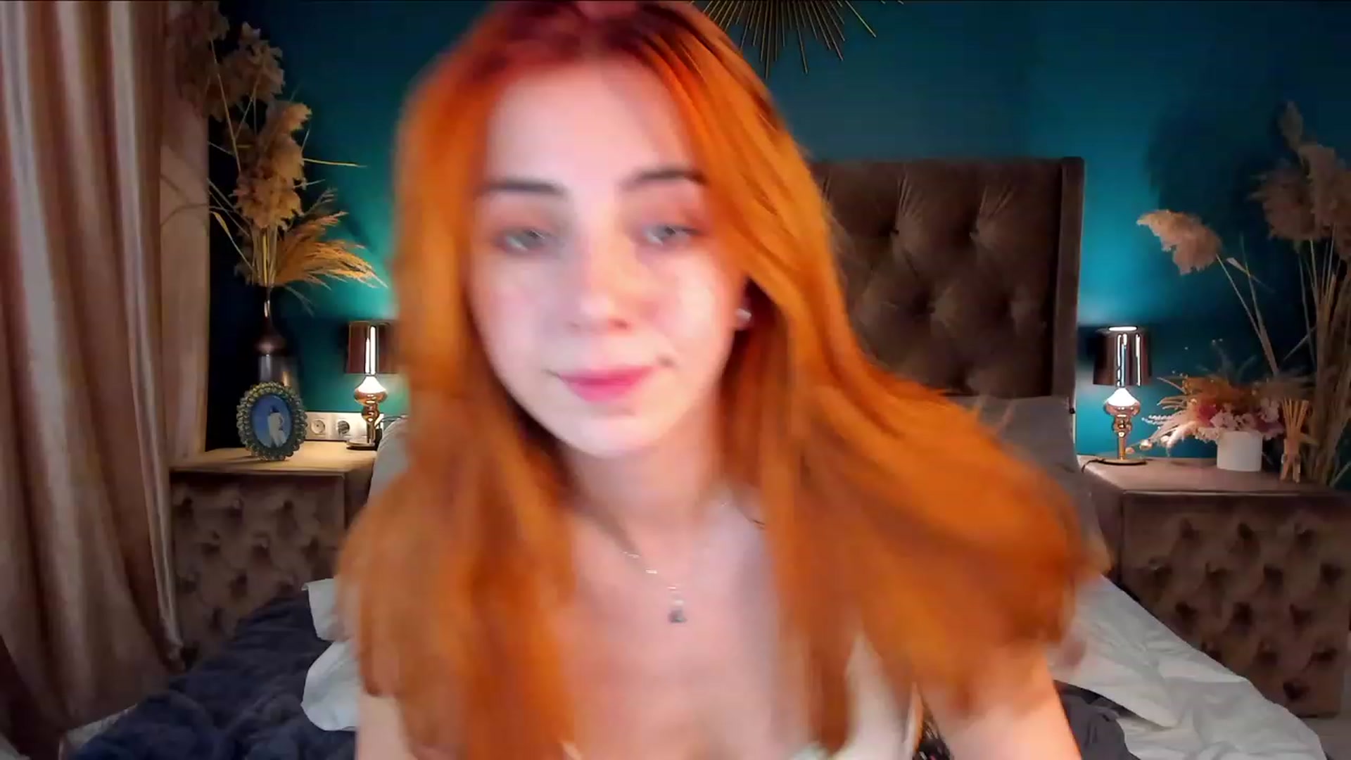 ElsaYoung video thumbnail