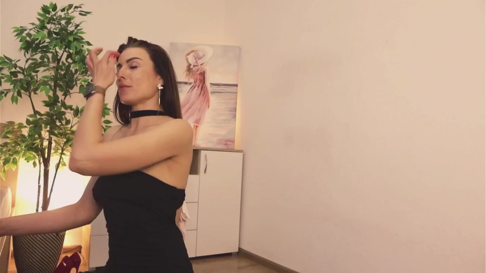 MissLullu video thumbnail