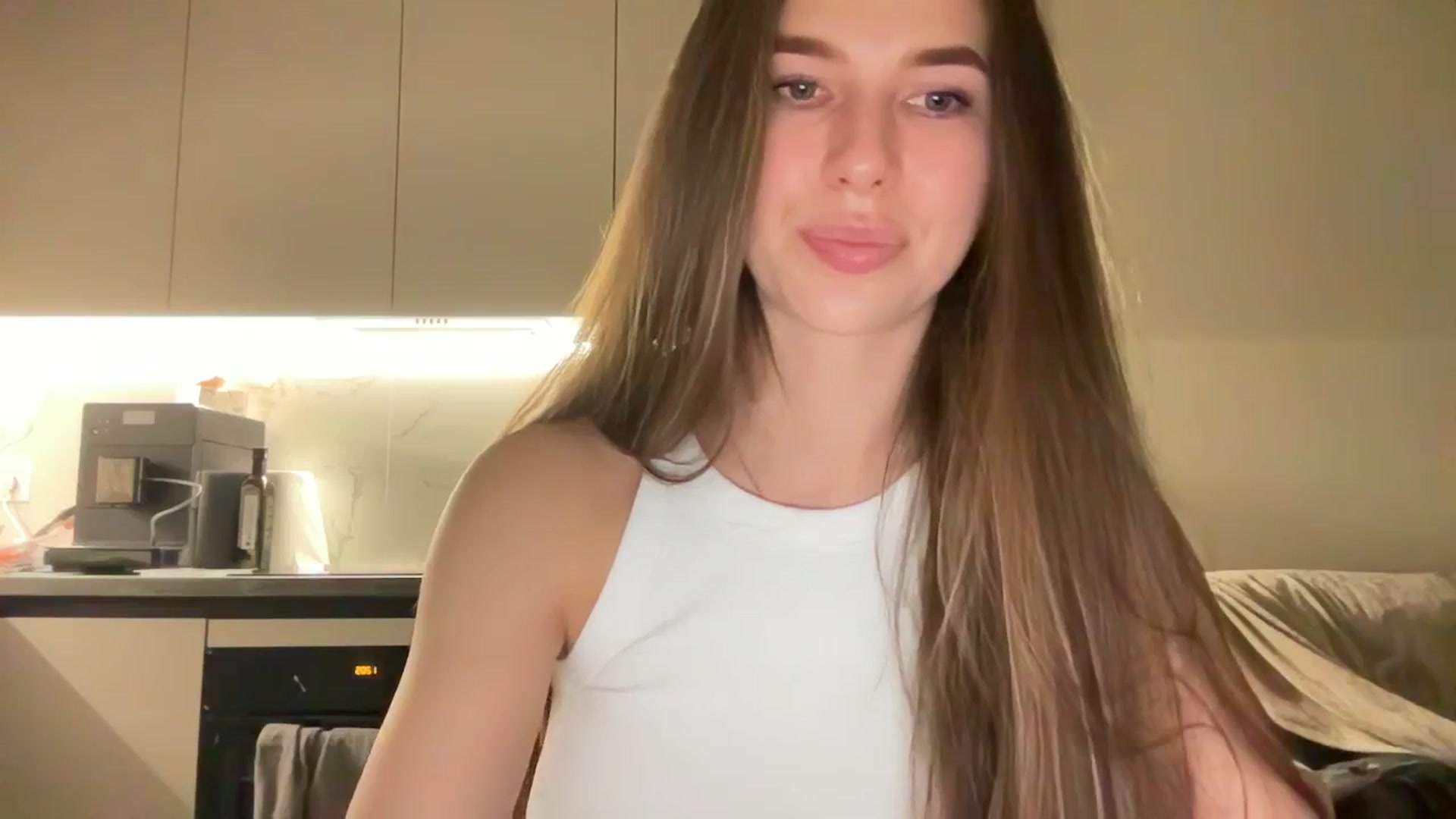 kissfreeze video thumbnail