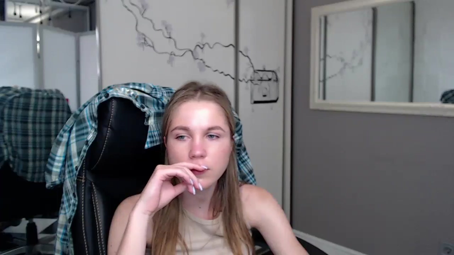 Kate_Lewiss video thumbnail