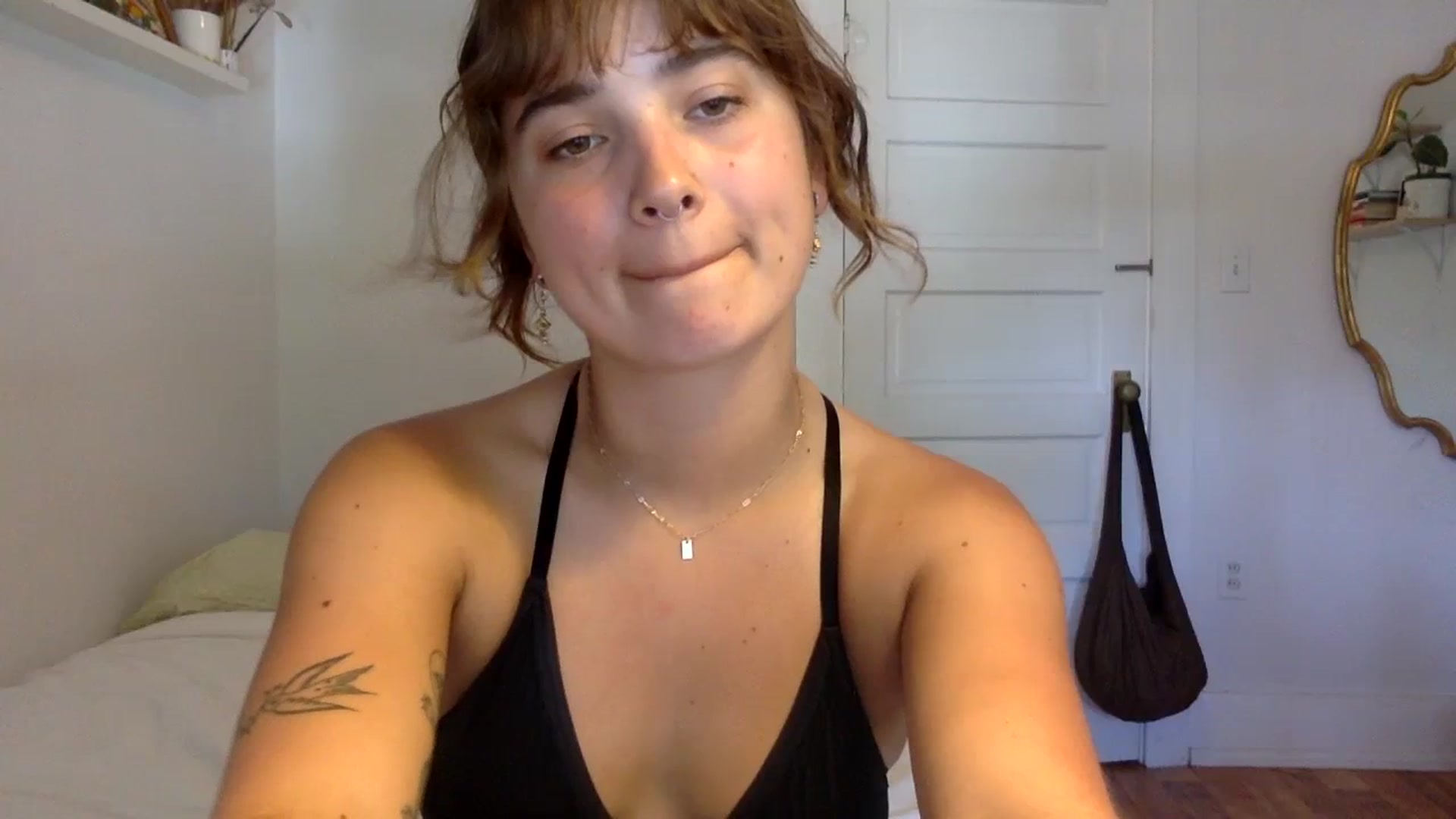 gentlylo video thumbnail
