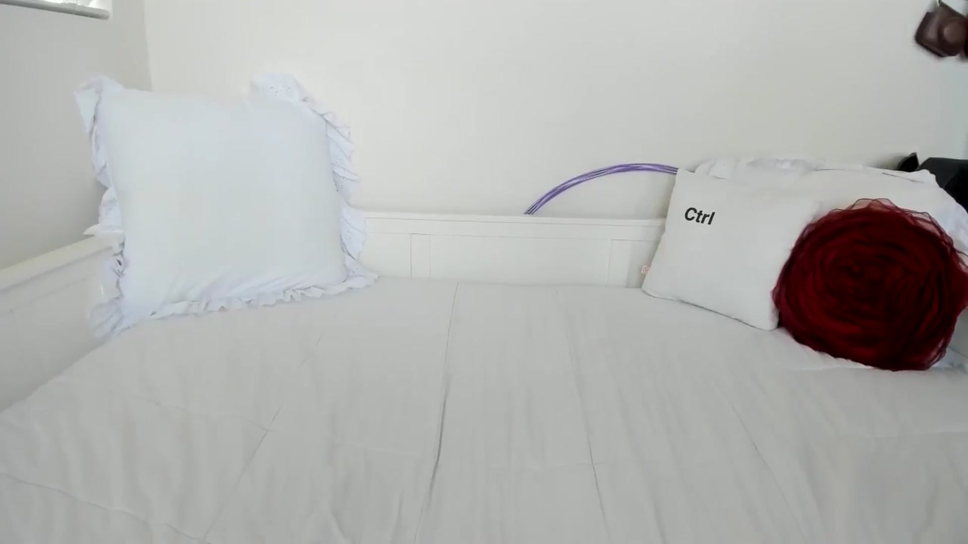 lPEEPl video thumbnail