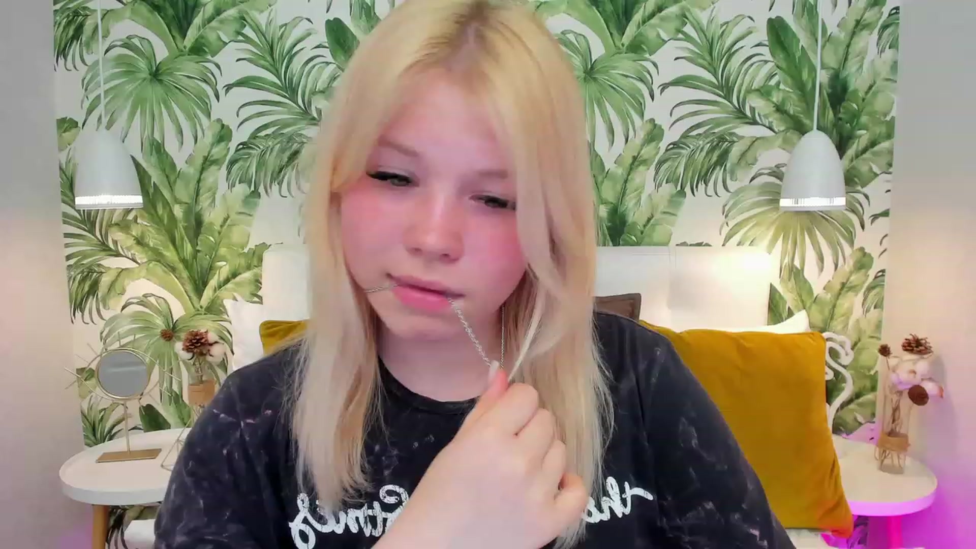 AvyPearl video thumbnail