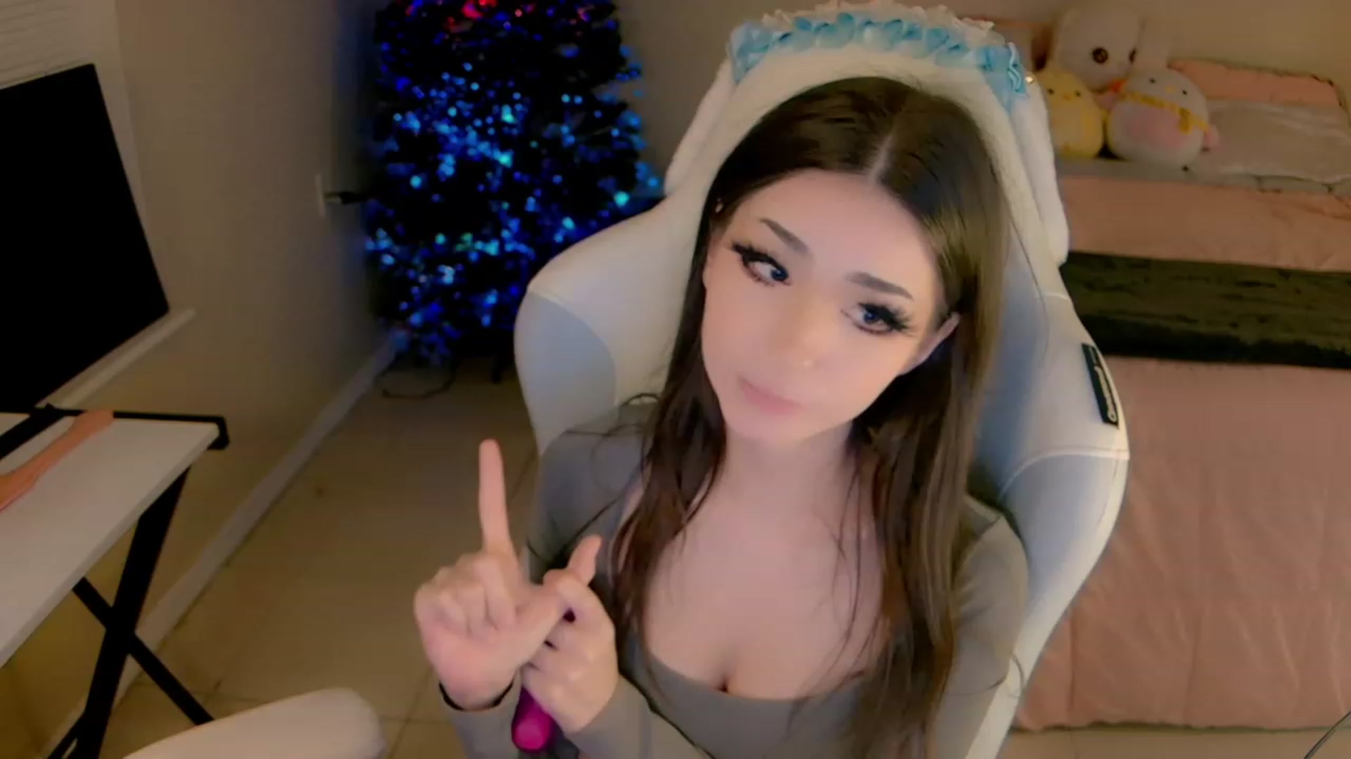 XiyahXO video thumbnail