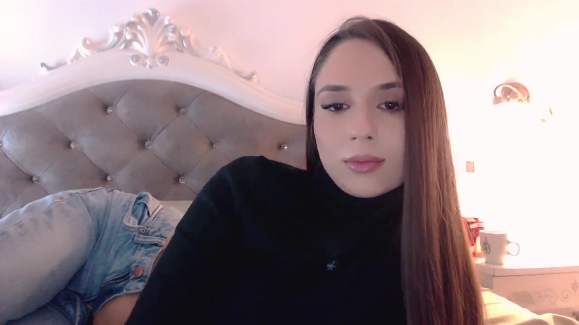 Raisadollface video thumbnail