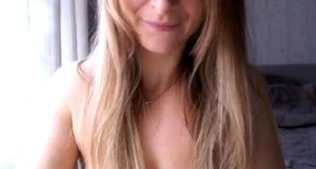 Sarah_Louise_ video thumbnail