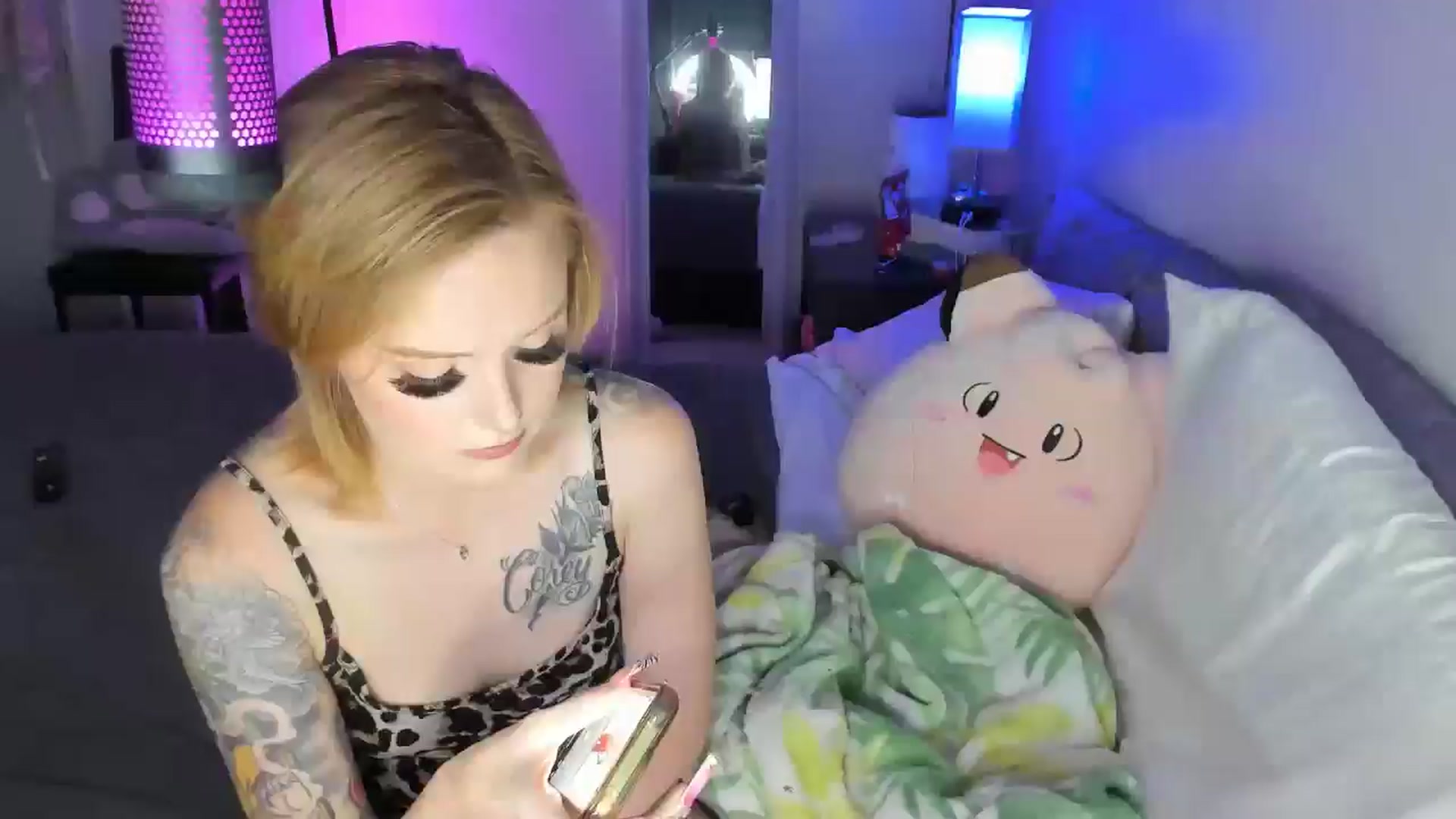 LizzySmallz video thumbnail