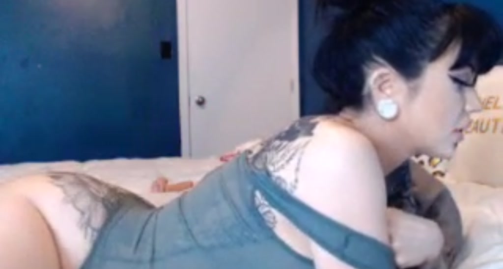 HarleyLaVey video thumbnail