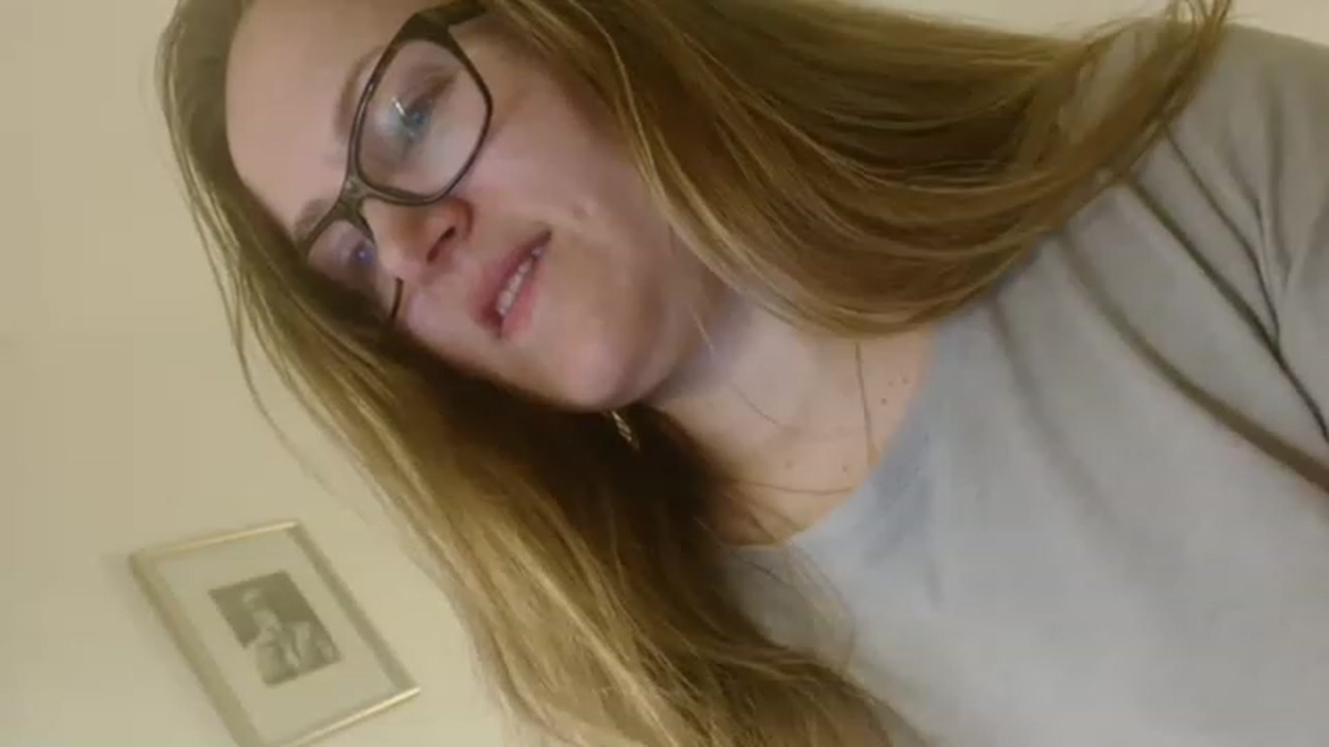 JustLily video thumbnail