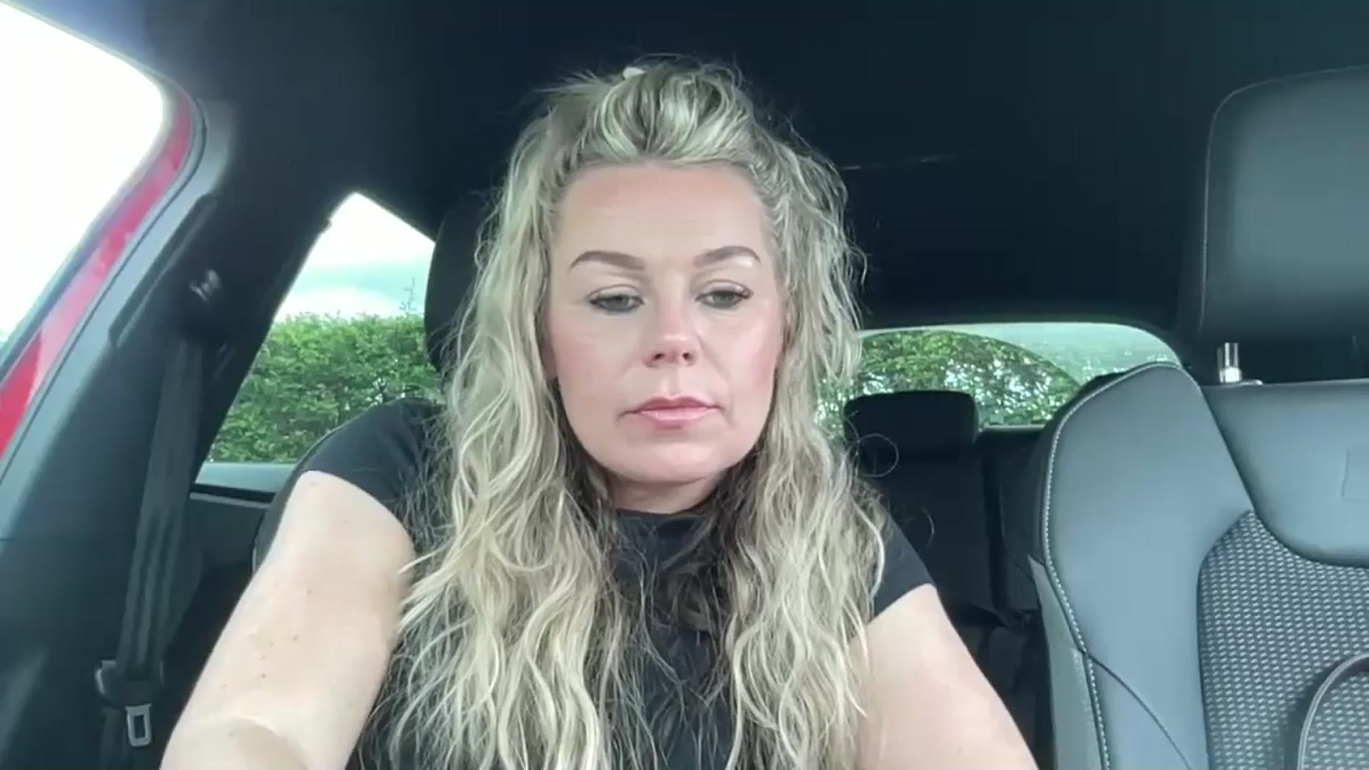 Little_L video thumbnail