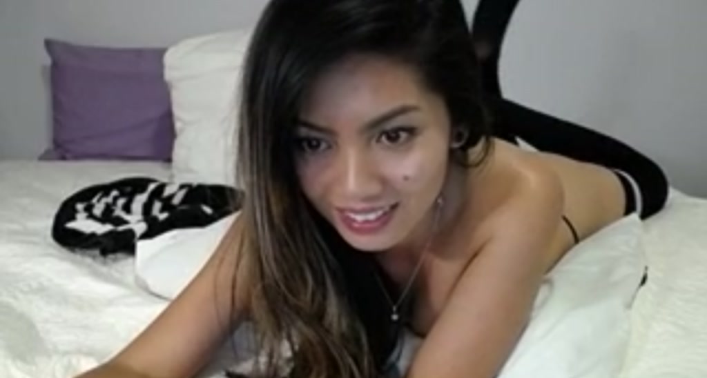 AsianLuv_4U video thumbnail