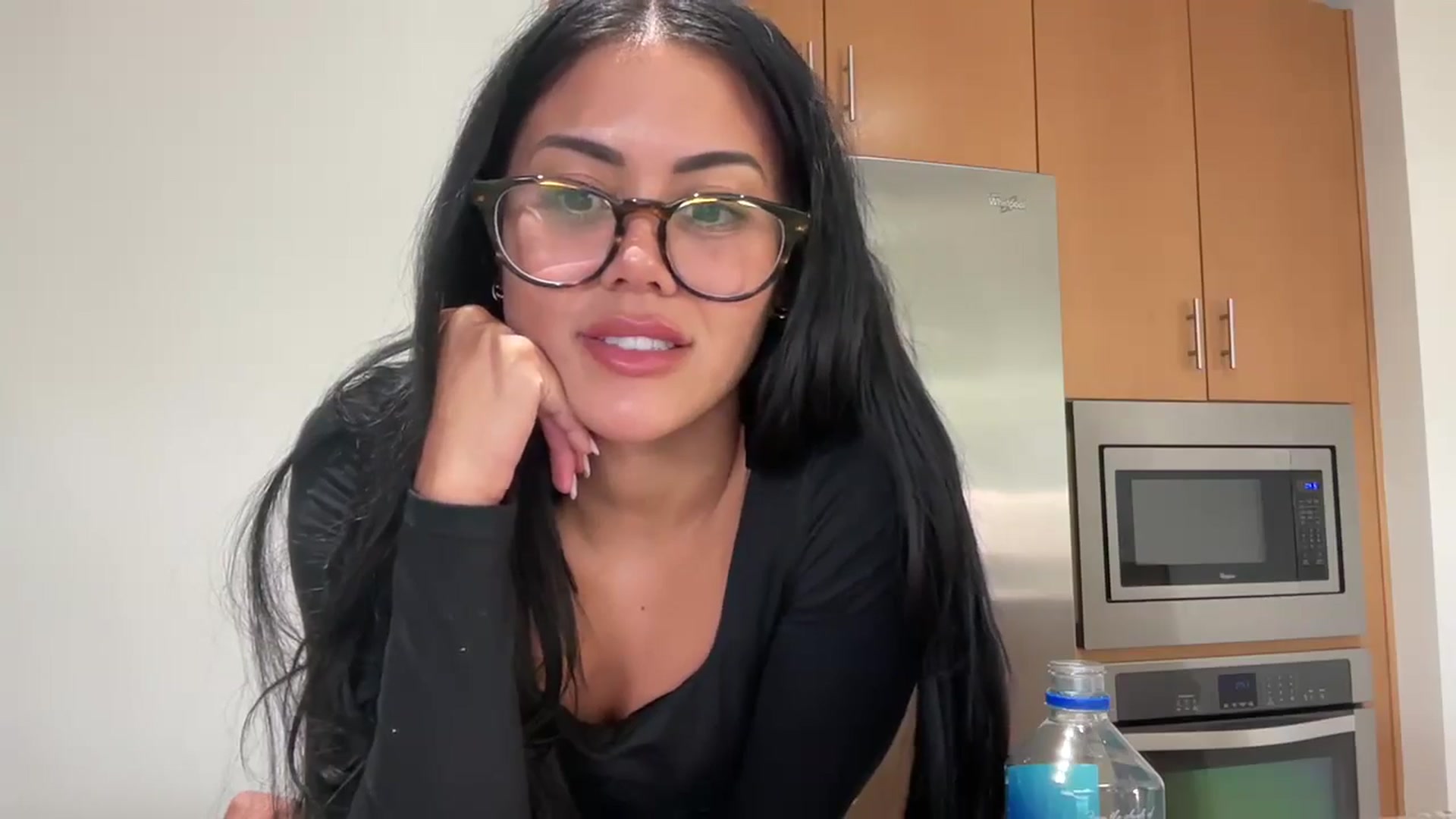 Naomilynn video thumbnail