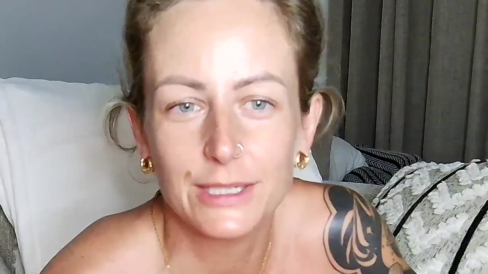 Lena_bee video thumbnail