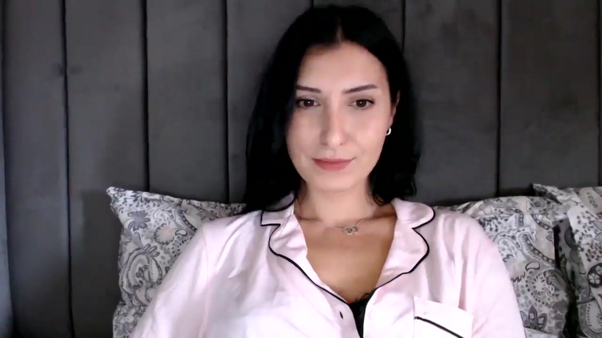 Yara_77 video thumbnail