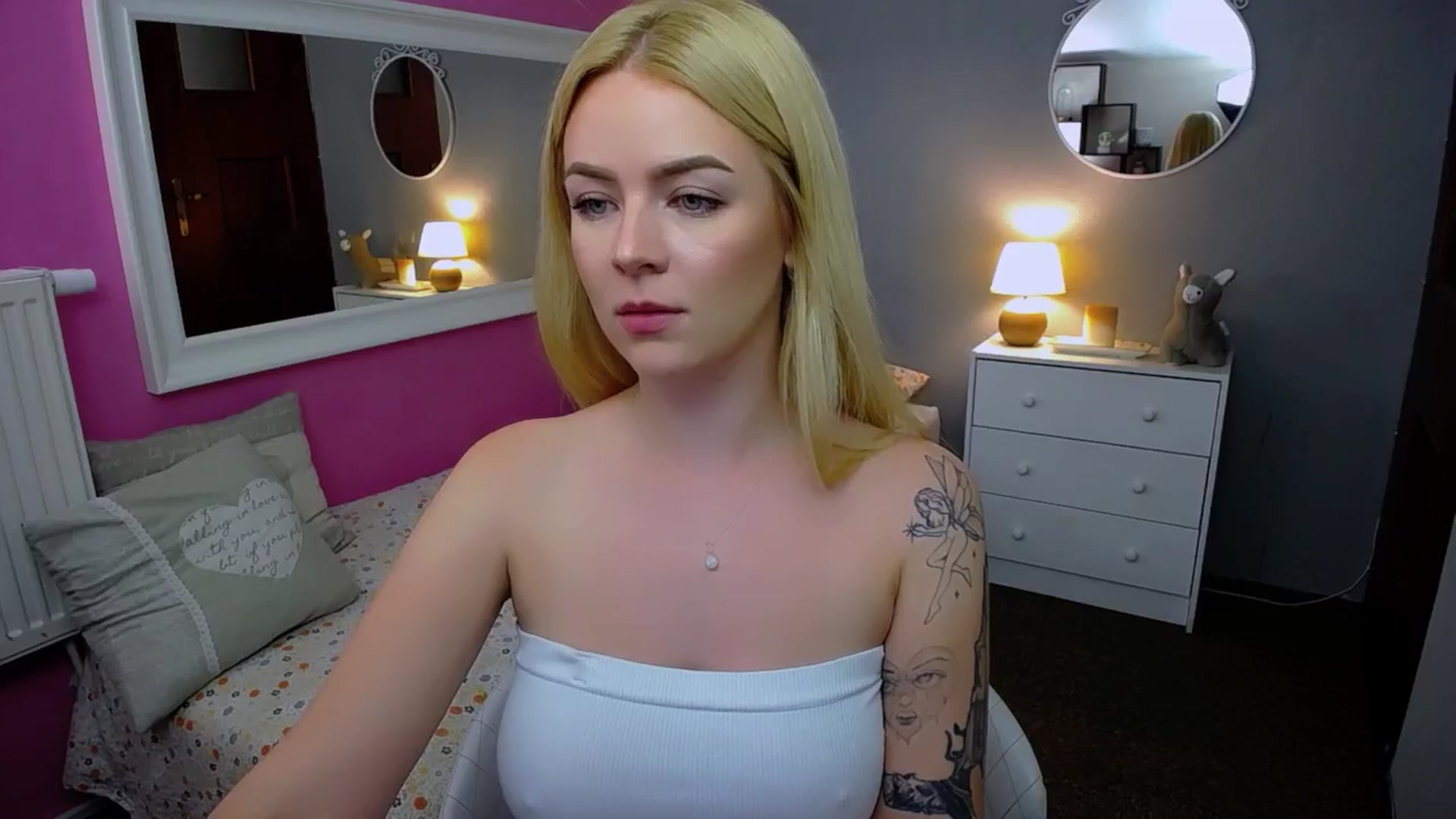 AurelieSierra video thumbnail
