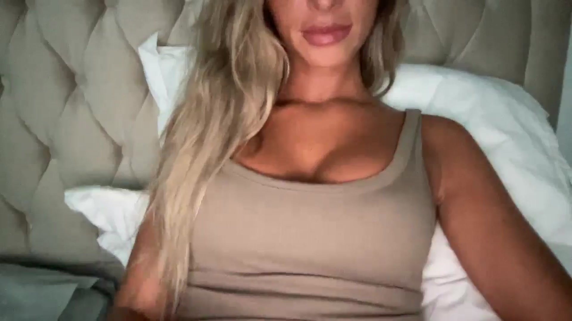 Sophiaamay video thumbnail