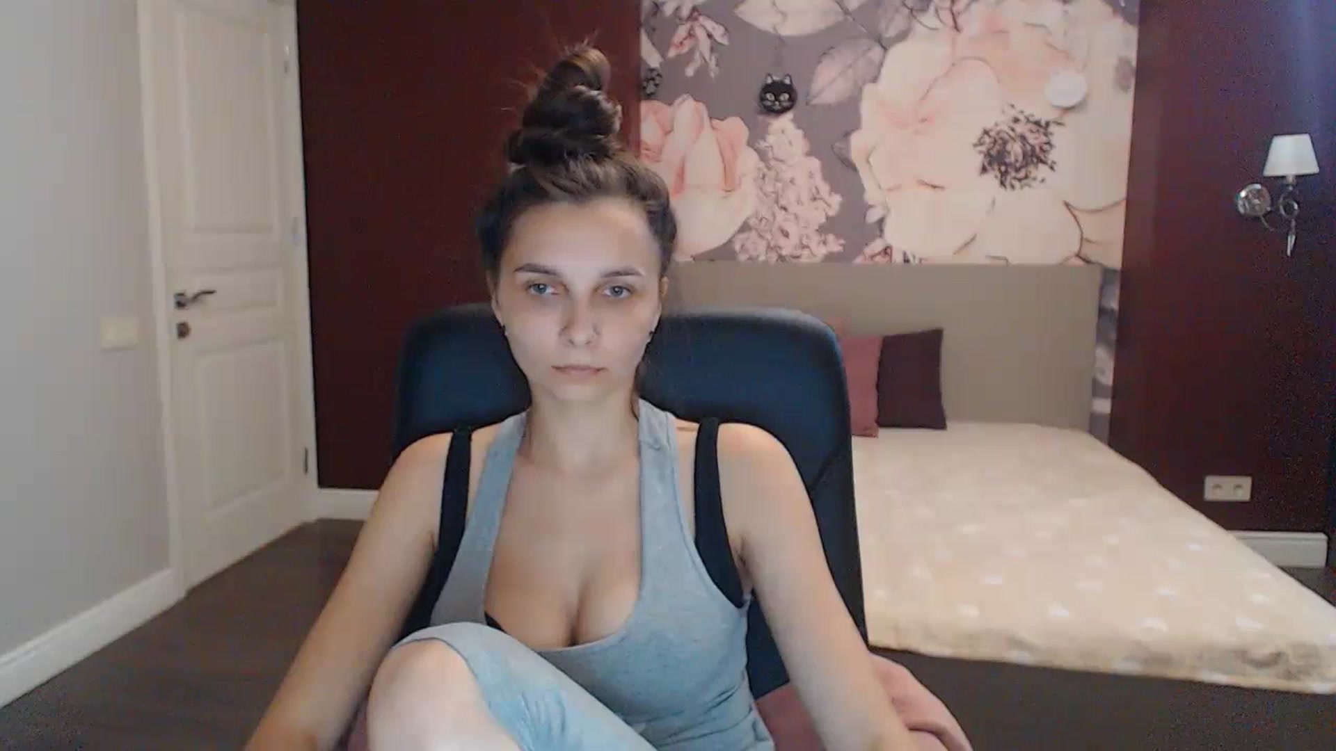Karina_Mils video thumbnail