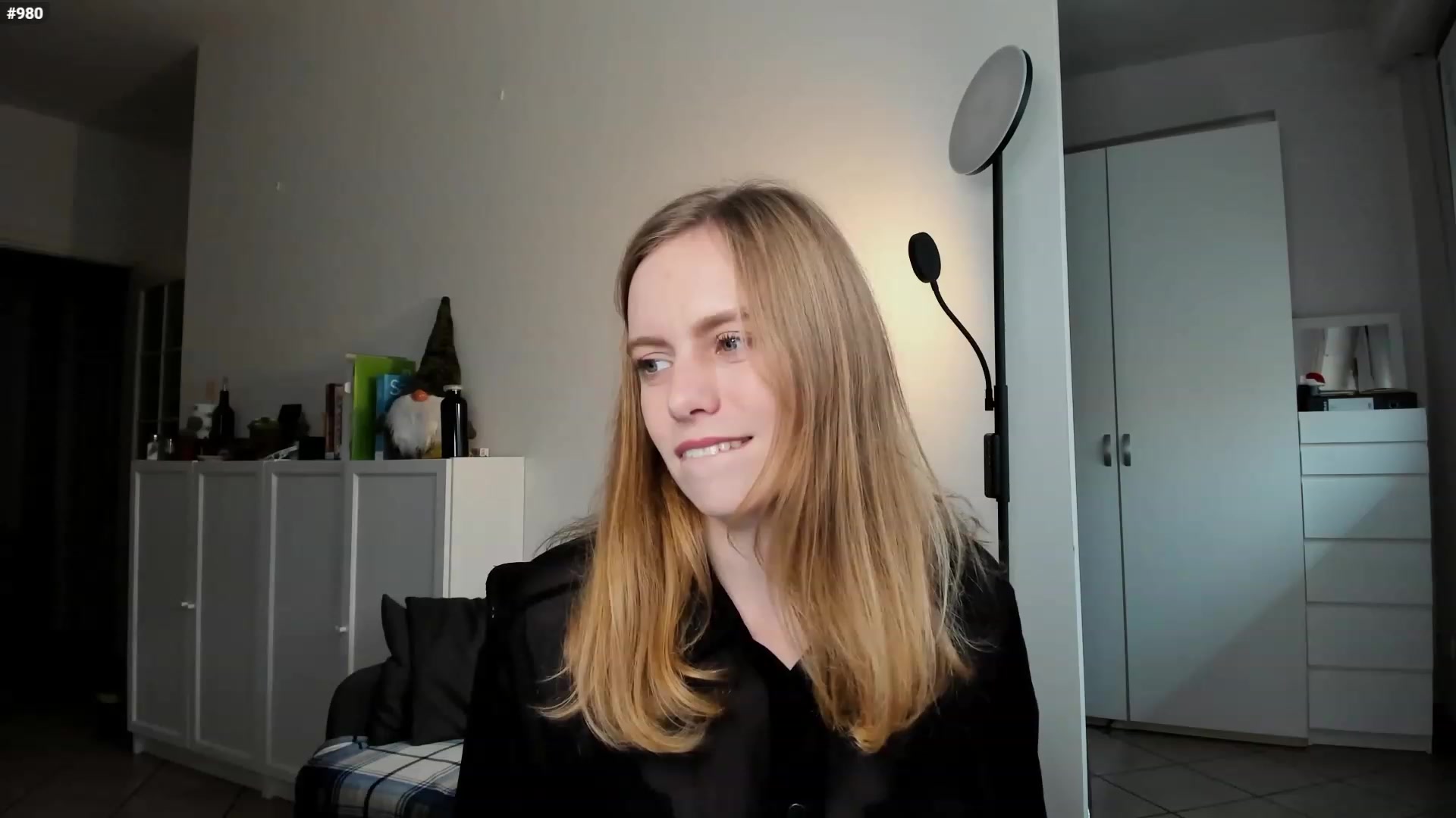 Personage video thumbnail
