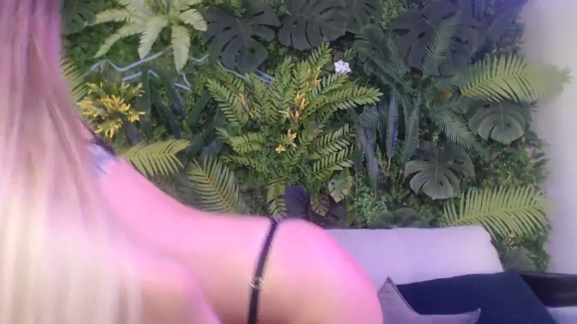 Horny_Blond video thumbnail