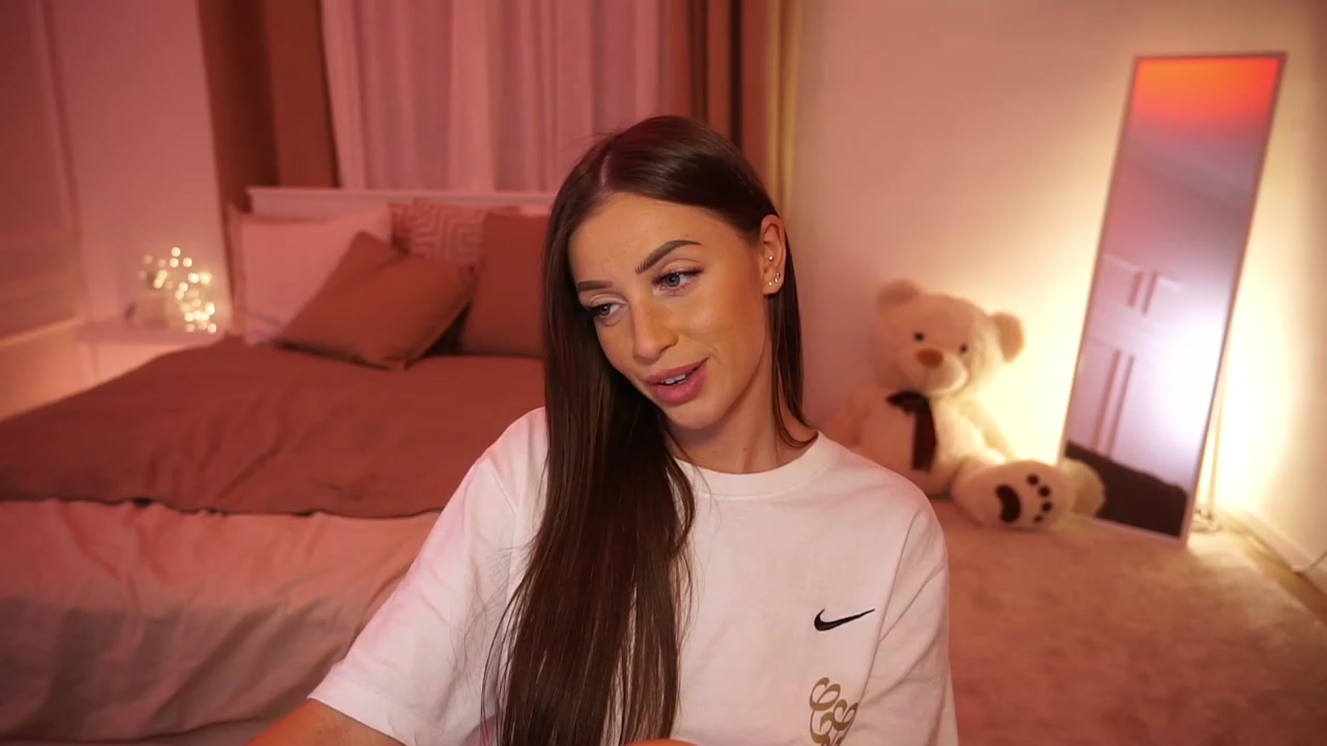 emma_ruby video thumbnail