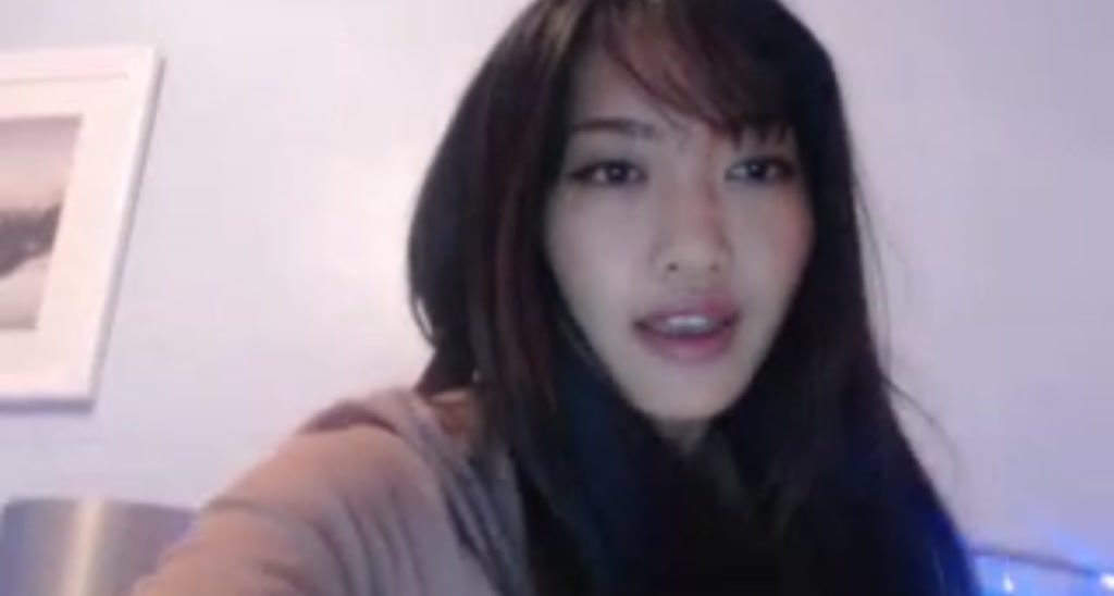 MissReinaT video thumbnail