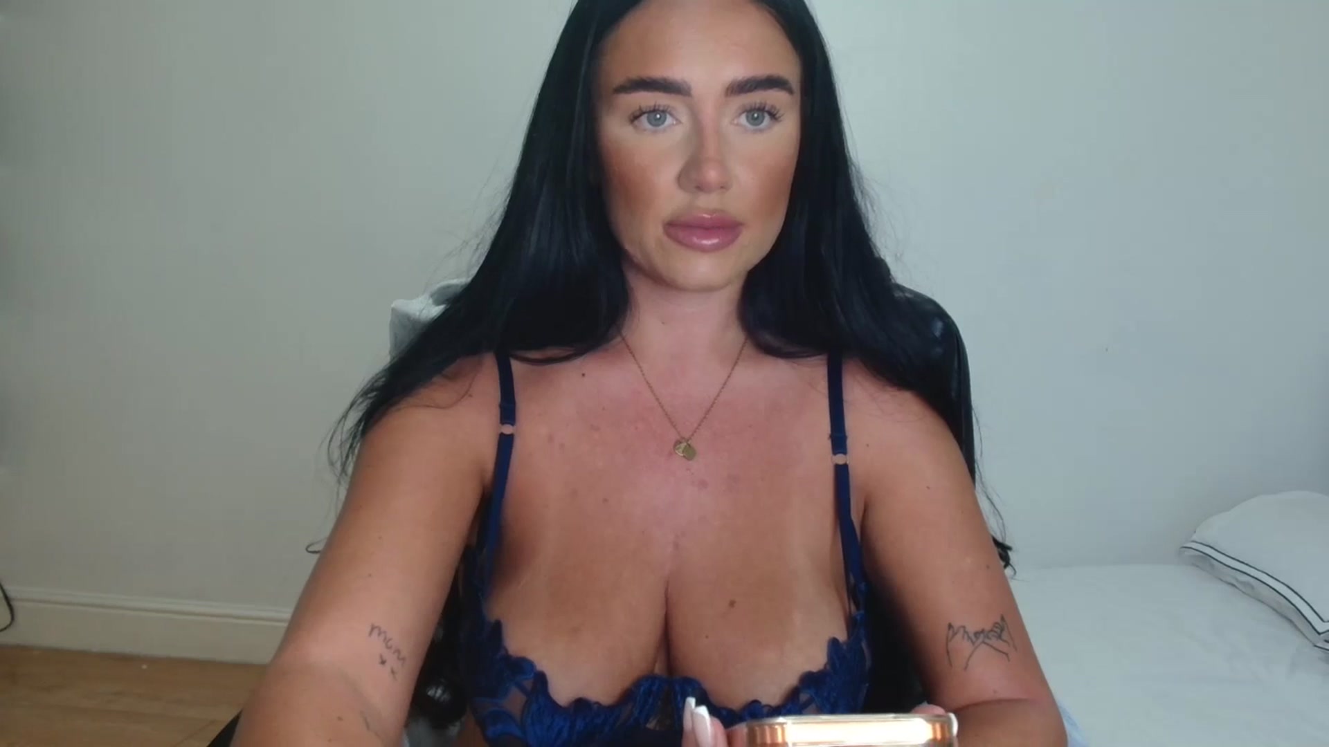ElleBloom video thumbnail