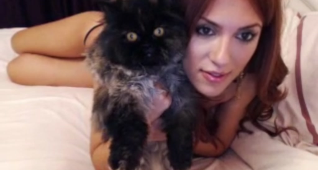 GoldBrunette video thumbnail