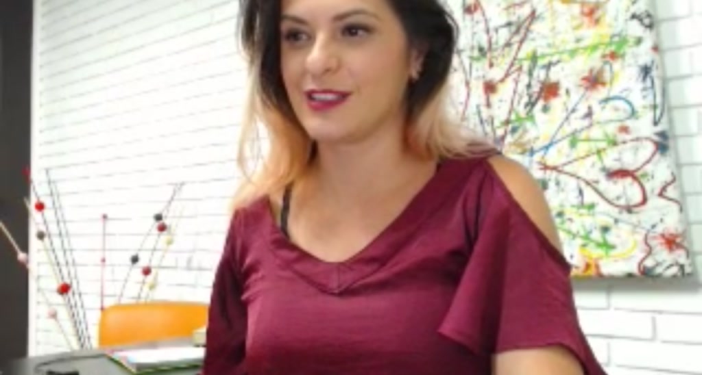 LaurenWells video thumbnail