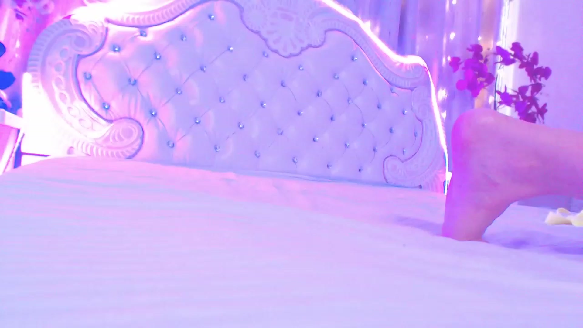 MiraKyong video thumbnail
