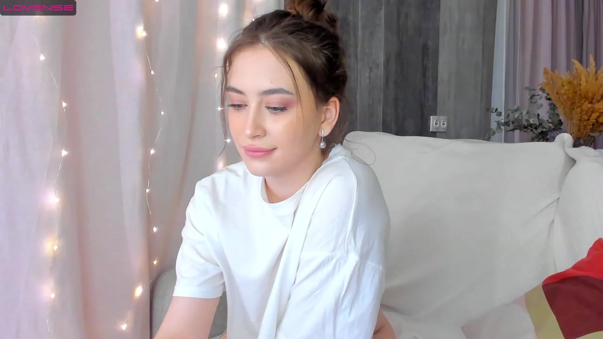 Lanna_Rhoades video thumbnail