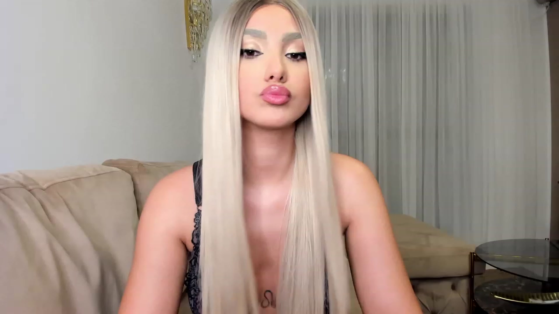 HONEY_A video thumbnail