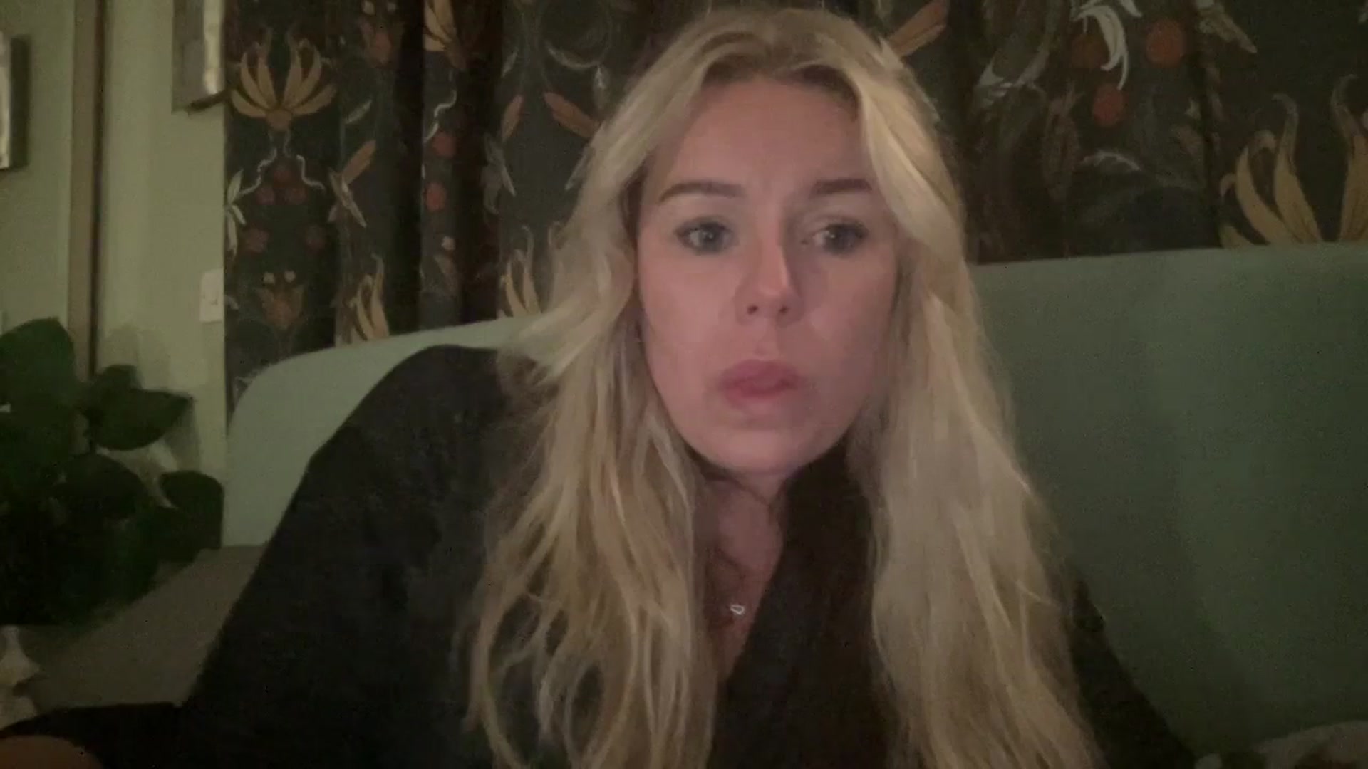 LaraLaughs video thumbnail