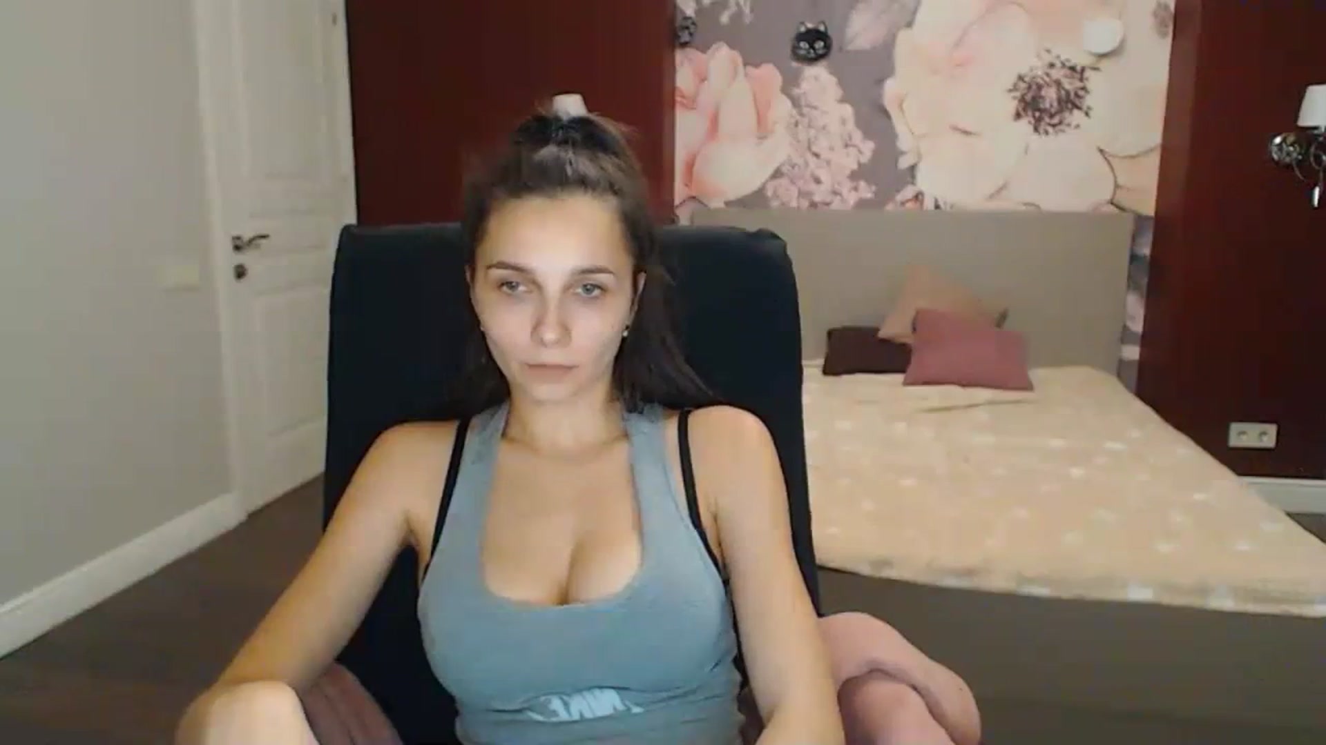 Karina_Mils video thumbnail