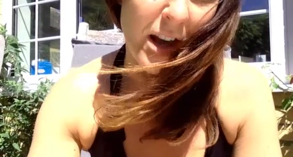 MsLaraToff video thumbnail